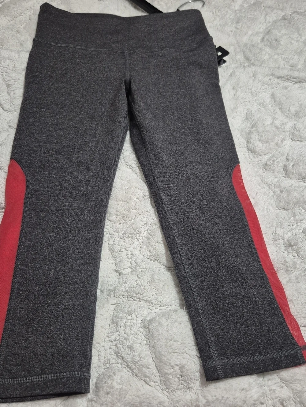 ALO Yoga  Charcoal Cropped Leggings with Coral-Pink Side Panels...size:XS
